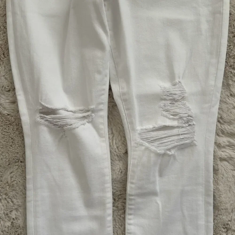 Good American Good Waist Crop Distressed Jeans White Size 12/31 - Picture 3 of 8